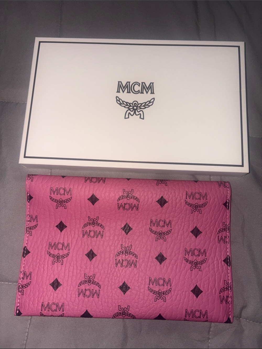 New! MCM Pink Logo Envelope Clutch with Black Print - Picture 3 of 3